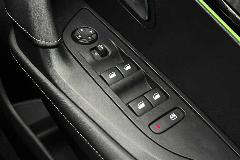 Used Peugeot 2008 2021 for sale - 76842372: Photo 16