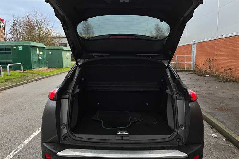 Used Peugeot 2008 2021 for sale - 76842372: Photo 24