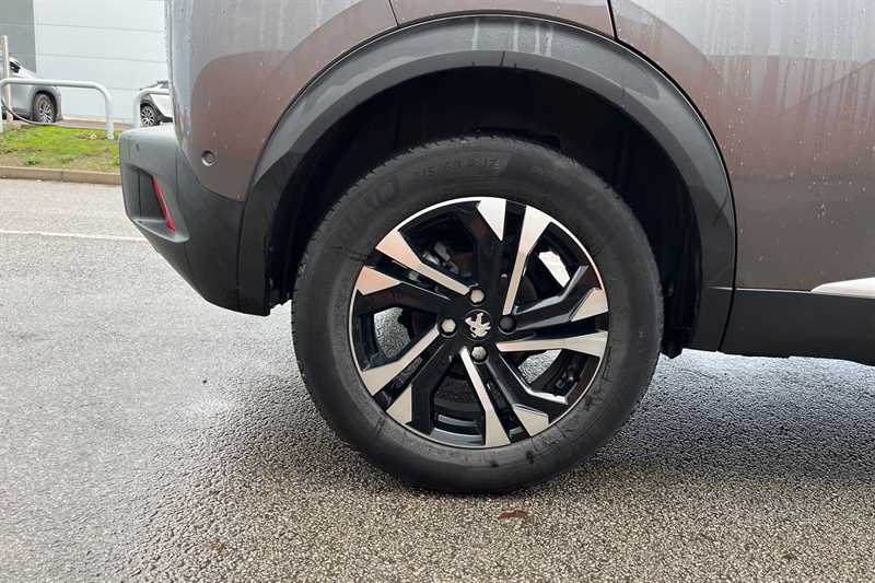 Used Peugeot 2008 2021 for sale - 76842372: Photo 9