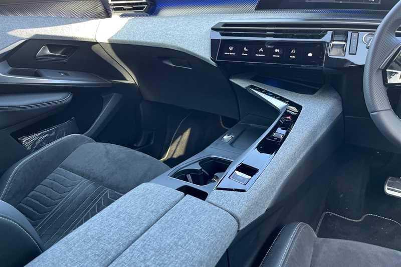 Used Peugeot 3008 2024 for sale - 76999977: Photo 14