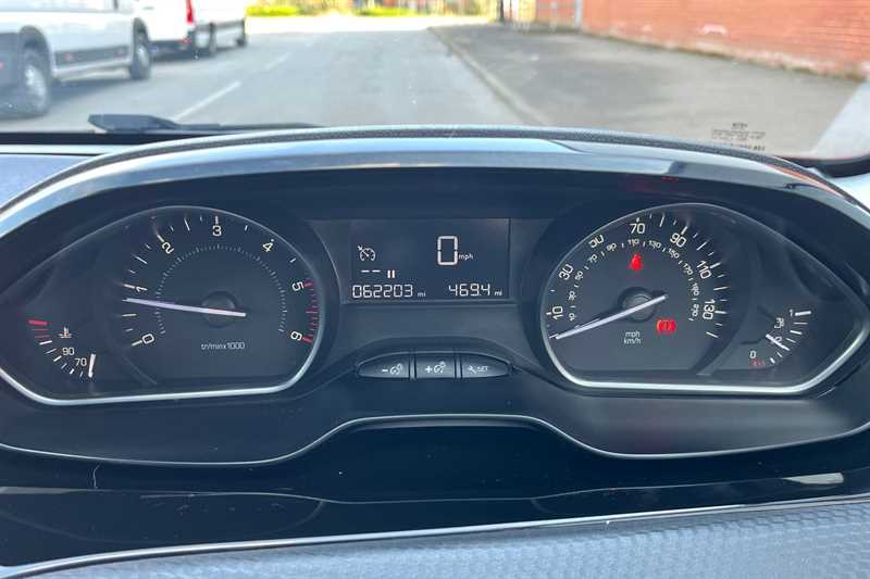 Used Peugeot 208 2017 for sale - 77512826: Photo 20