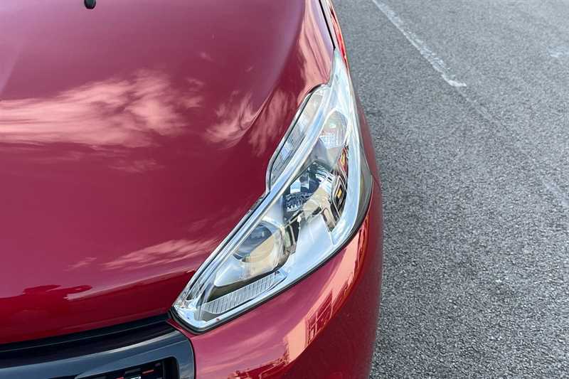 Used Peugeot 208 2017 for sale - 77512826: Photo 42