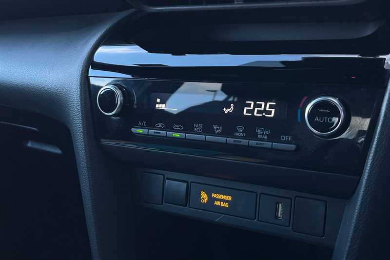 Used Toyota Yaris Cross 2023 for sale - 77513002: Photo 15