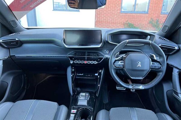 Used Peugeot 2008 2023 for sale - 76204411: Photo 12