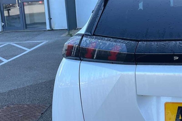 Used Peugeot 2008 2023 for sale - 76204411: Photo 29