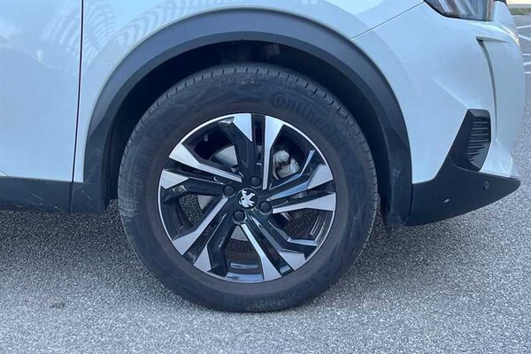 Used Peugeot 2008 2023 for sale - 76204411: Photo 38