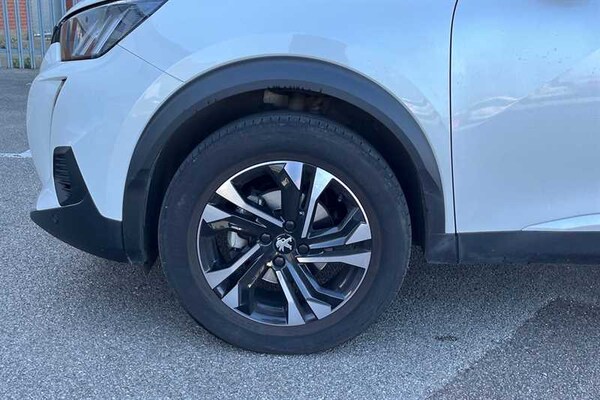 Used Peugeot 2008 2023 for sale - 76204411: Photo 46
