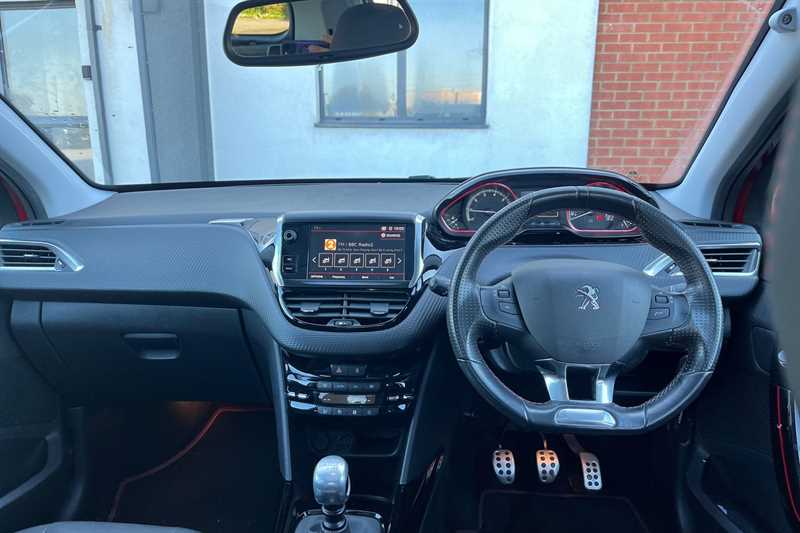 Used Peugeot 2008 2018 for sale - 76229550: Photo 12