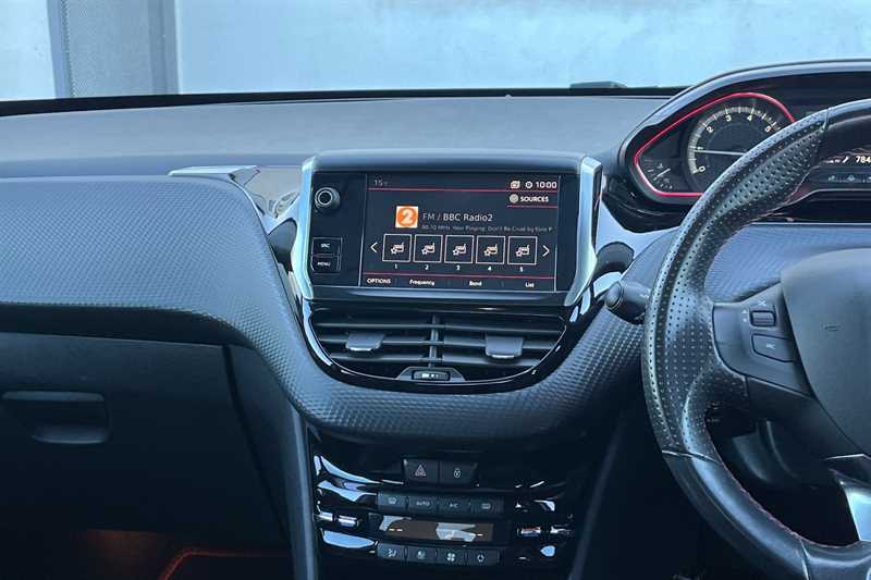 Used Peugeot 2008 2018 for sale - 76229550: Photo 14