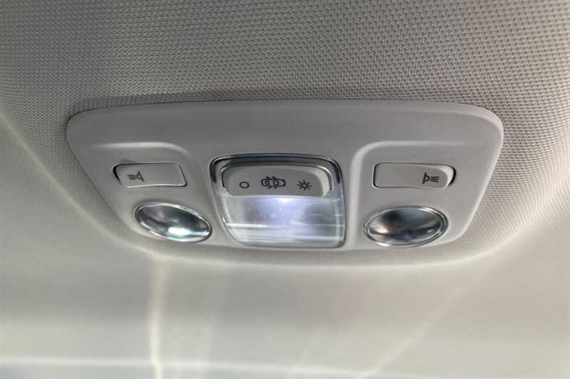 Used Peugeot 5008 2021 for sale - 77471622: Photo 50