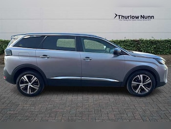 Used Peugeot 5008 2023 for sale - 78431786: Photo