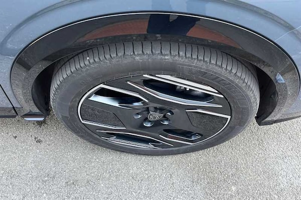 Used Peugeot E-5008 2024 for sale - 76169074: Photo 37