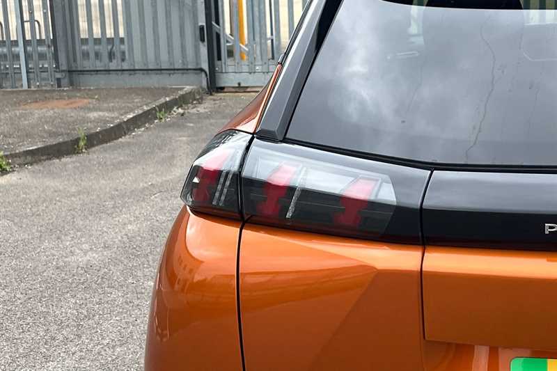 Used Peugeot E-2008 2022 for sale - 76112601: Photo 29