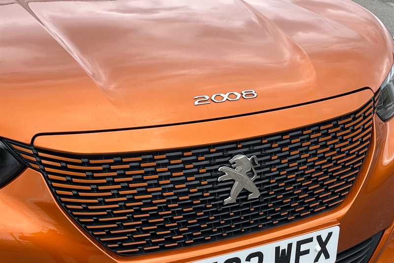 Used Peugeot E-2008 2022 for sale - 76112601: Photo 42