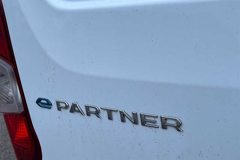 Used Peugeot Partner 2022 for sale - 77256722: Photo 26