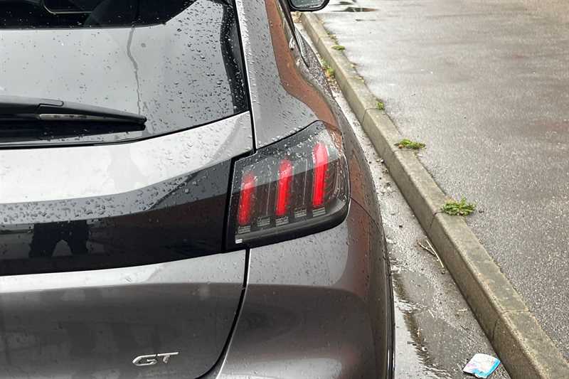 Used Peugeot 208 2022 for sale - 76420590: Photo 31