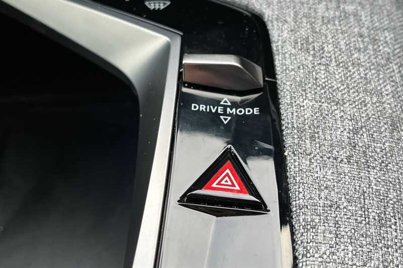 Used Peugeot 3008 2024 for sale - 76459180: Photo 49