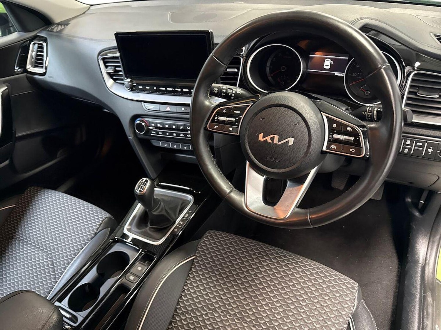 Used Kia XCeed 2024 for sale - 76383349: Photo 15