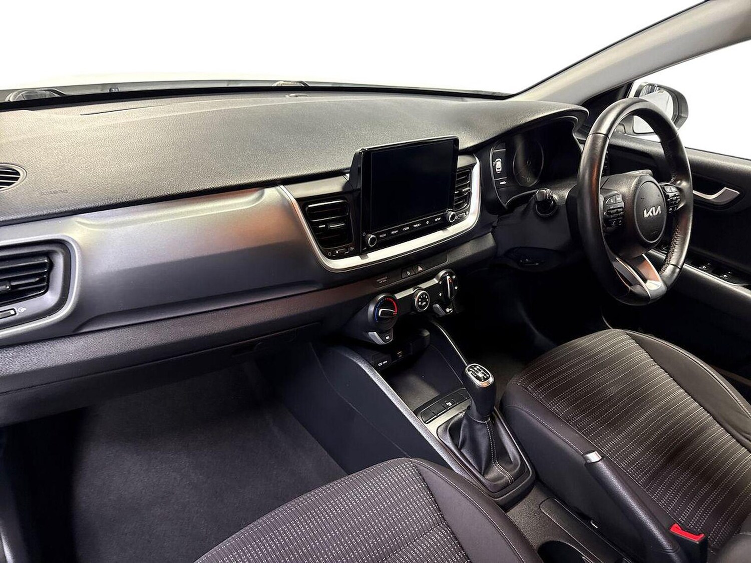 Used Kia Stonic 2022 for sale - 76340571: Photo 7