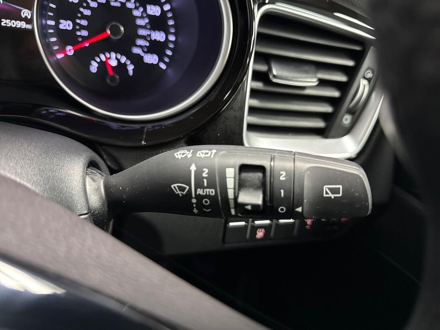 Used Kia XCeed 2023 for sale - 76212025: Photo 27