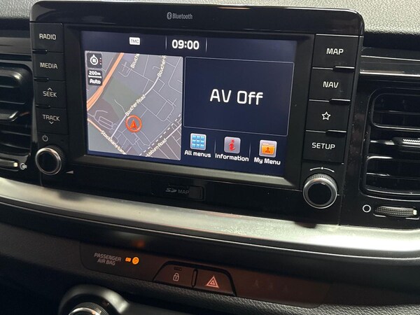 Used Kia Stonic 2017 for sale - 76171535: Photo 11