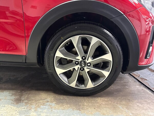 Used Kia Stonic 2017 for sale - 76171535: Photo 6