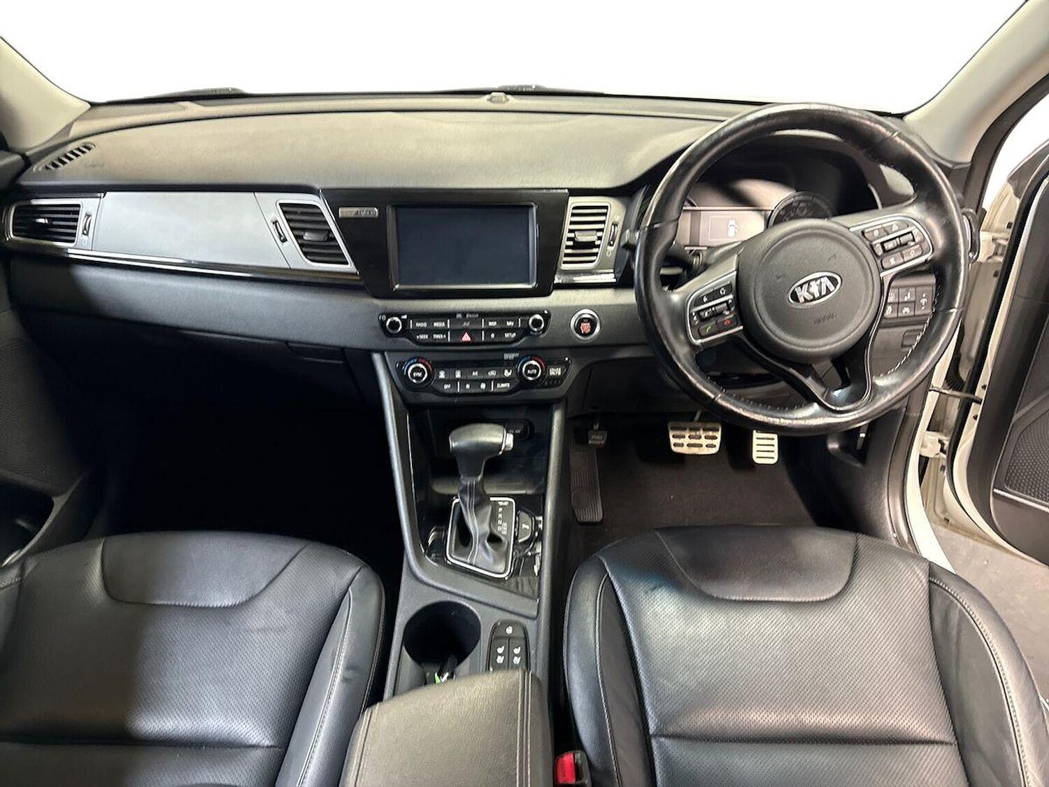 Used Kia Niro 2018 for sale - 76070217: Photo 8