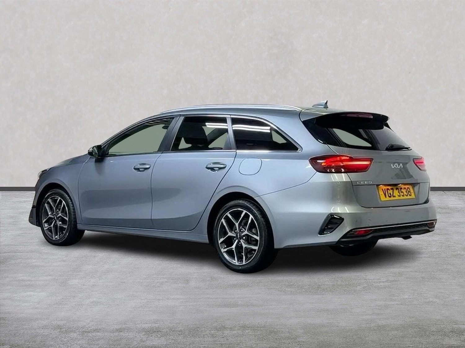 Used Kia Ceed 2021 for sale - 76837124: Photo 2