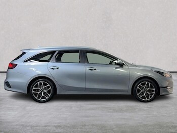 Used Kia Ceed 2021 for sale - 76837124: Photo