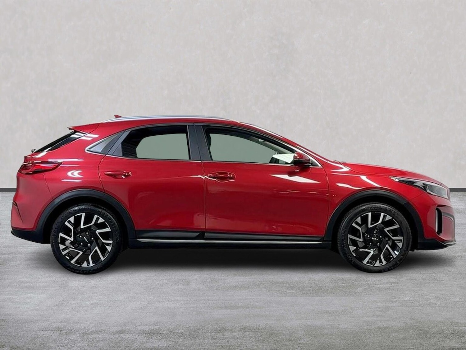 Used Kia XCeed 2023 for sale - 76273472: Photo 3