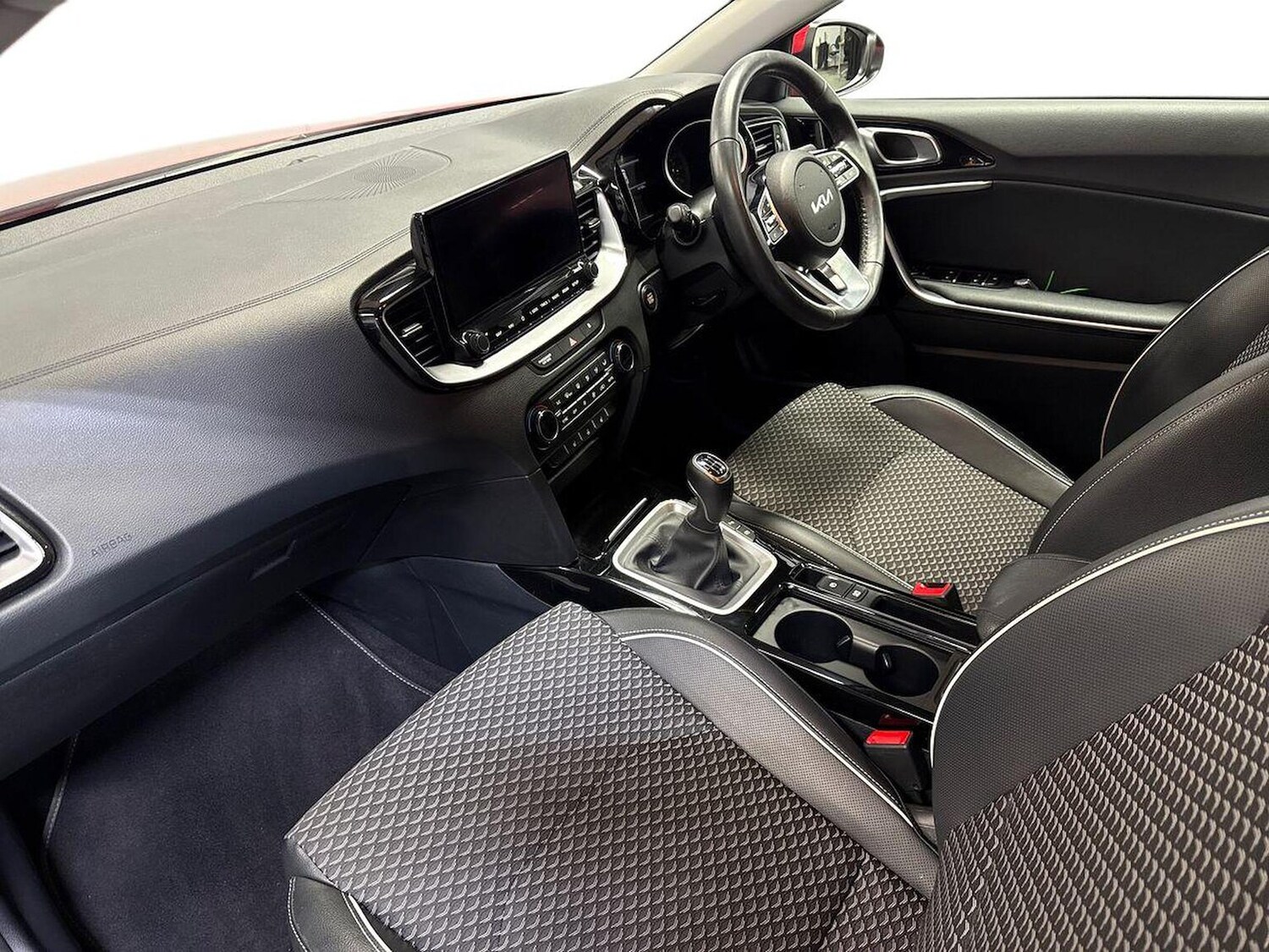 Used Kia XCeed 2023 for sale - 76273472: Photo 7