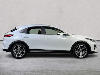 Used Kia XCeed 2021 for sale - 76057932: Photo 3