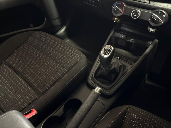 Used Kia Stonic 2022 for sale - 76171540: Photo 13