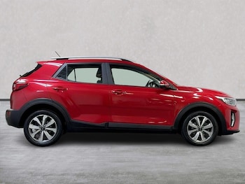 Used Kia Stonic 2022 for sale - 76171540: Photo 3