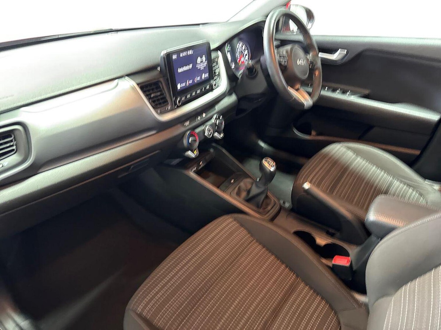 Used Kia Stonic 2022 for sale - 76171540: Photo 7