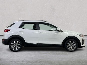 Used Kia Stonic 2023 for sale - 78836829: Photo