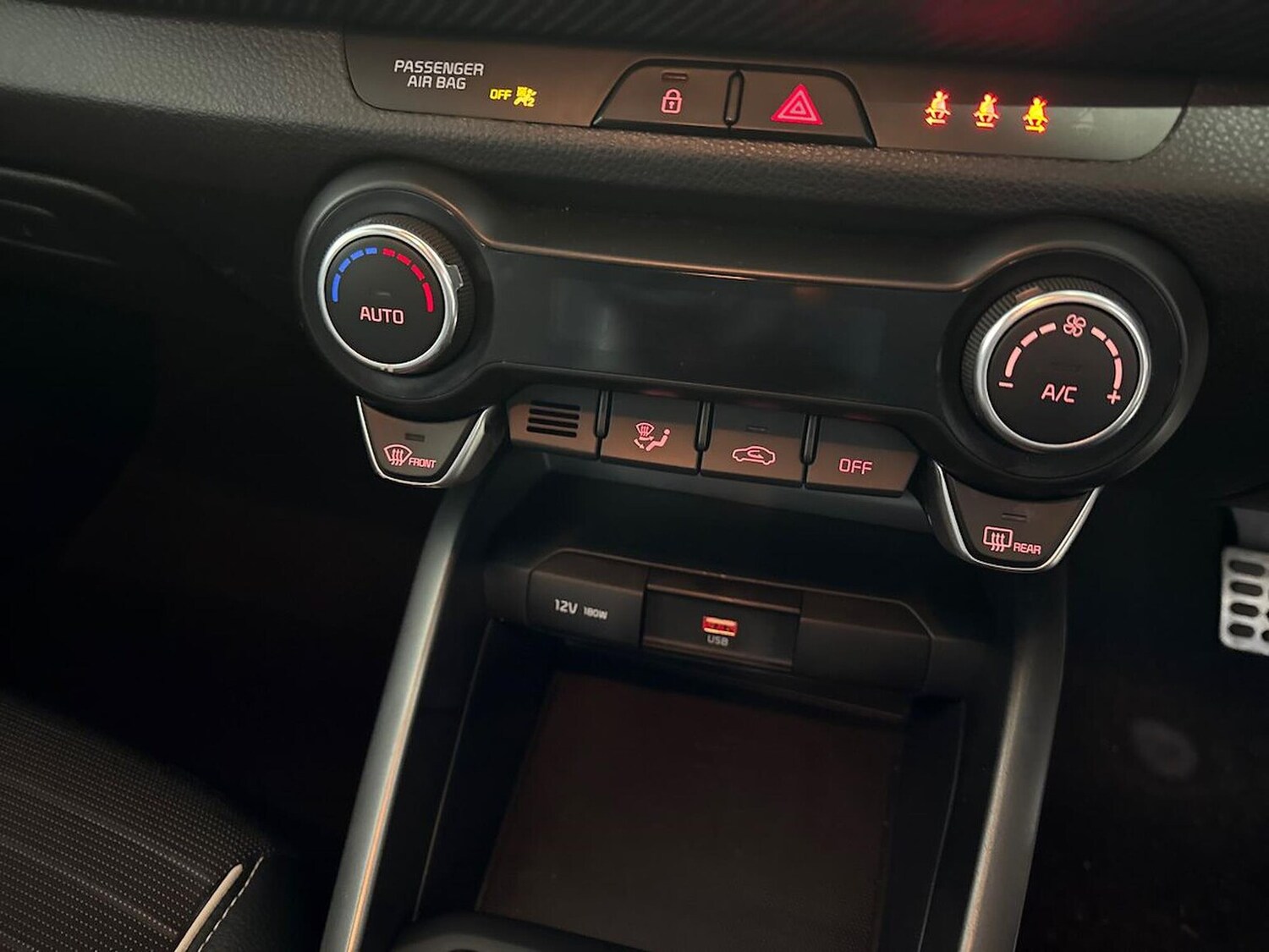 Used Kia Stonic 2022 for sale - 77488063: Photo 12