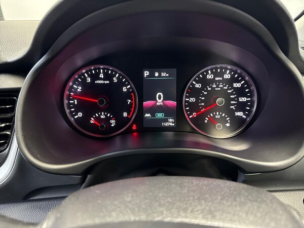 Used Kia Stonic 2024 for sale - 76232751: Photo 10