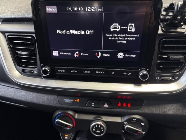 Used Kia Stonic 2024 for sale - 76232751: Photo 11
