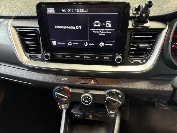 Used Kia Stonic 2024 for sale - 76232751: Photo 23