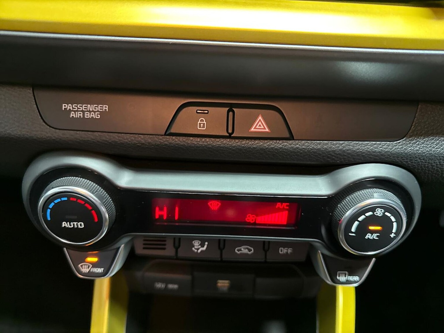 Used Kia Stonic 2023 for sale - 77872169: Photo 22