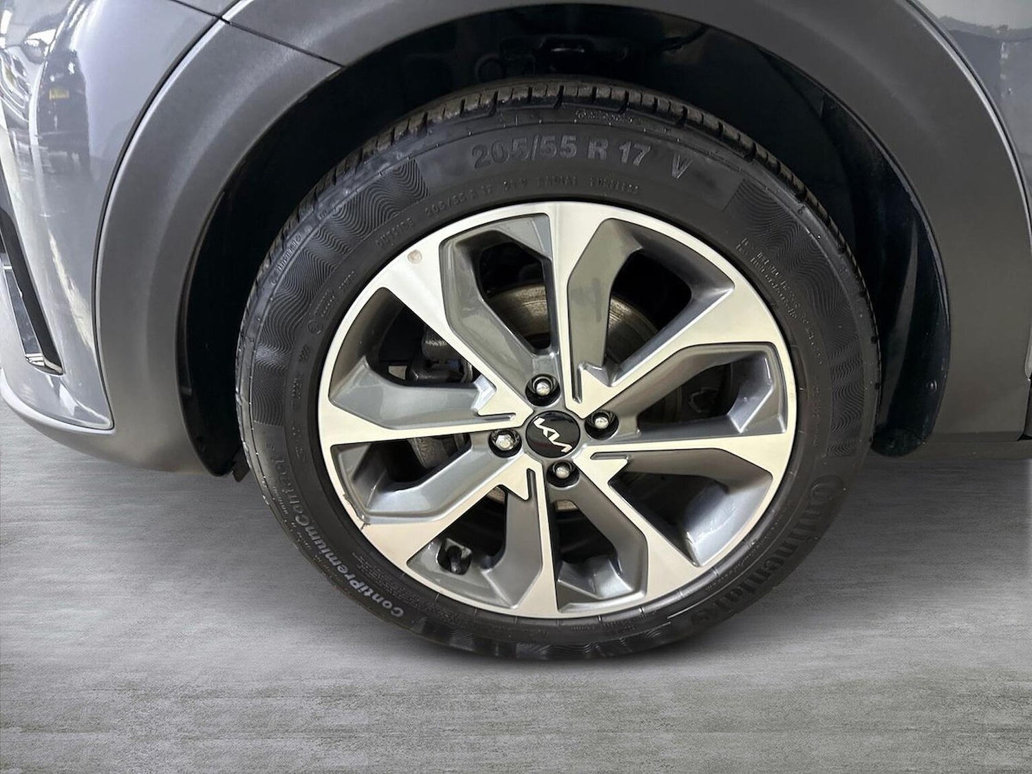 Used Kia Stonic 2023 for sale - 77872169: Photo 6