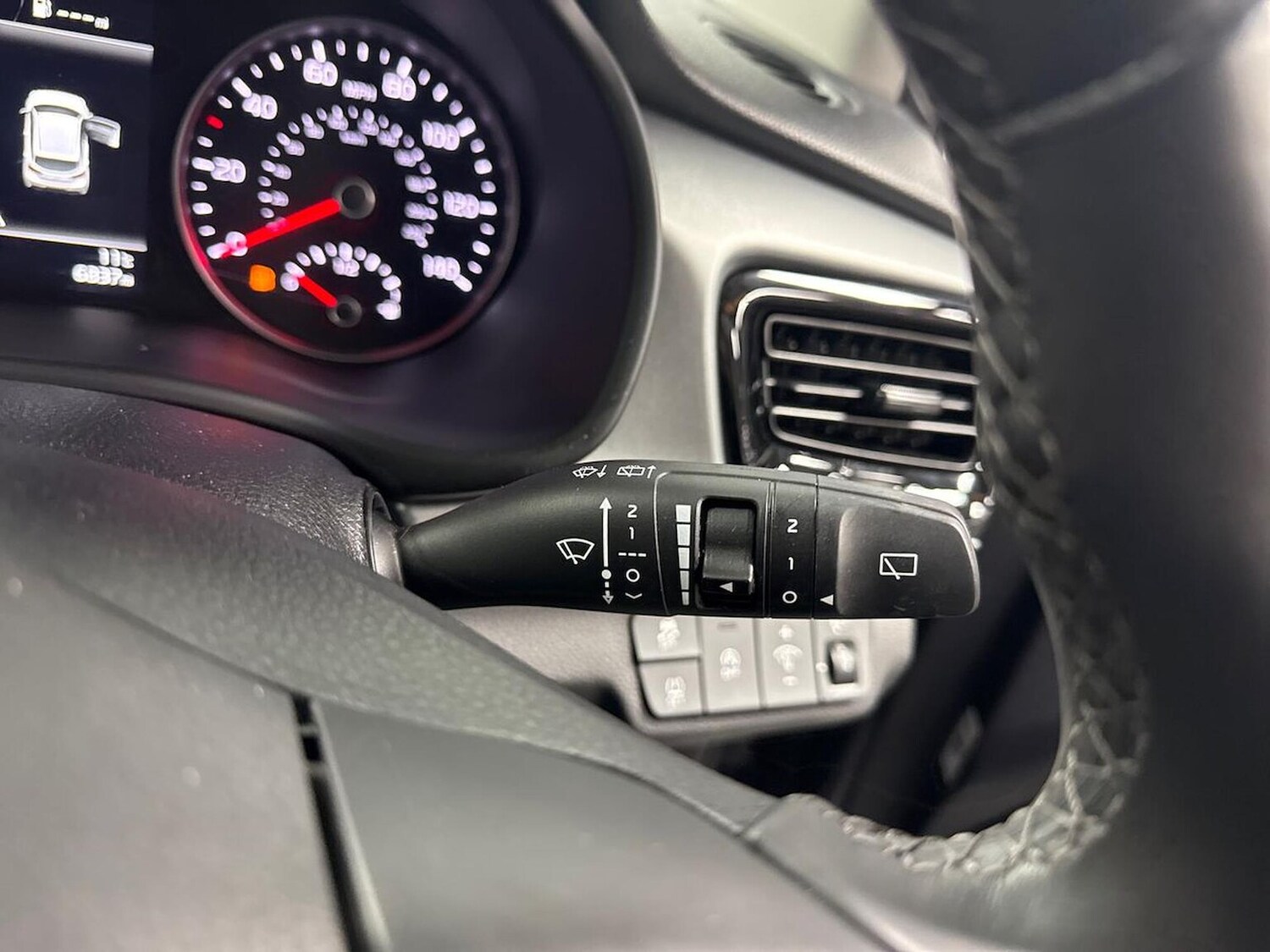 Used Kia Rio 2023 for sale - 78202079: Photo 29