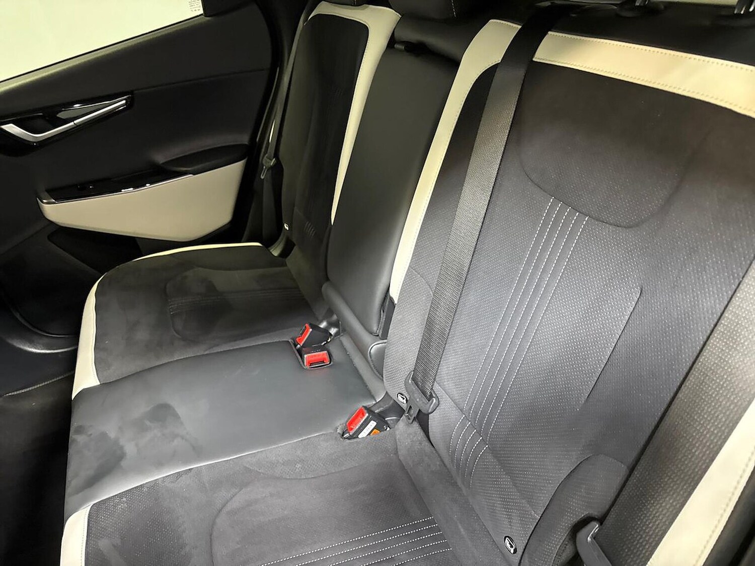 Used Kia EV6 2022 for sale - 76599296: Photo 16