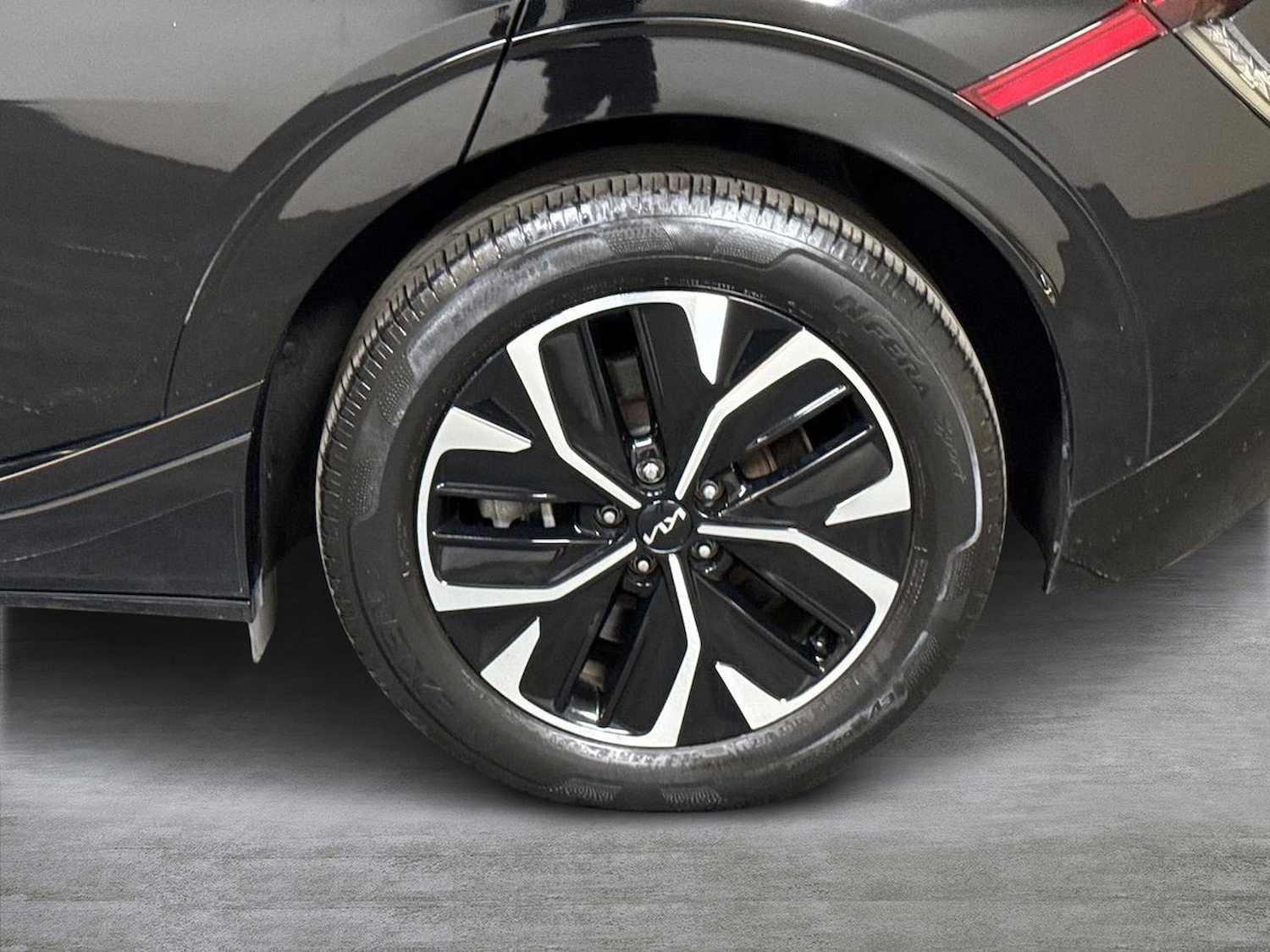 Used Kia EV6 2022 for sale - 76599296: Photo 6