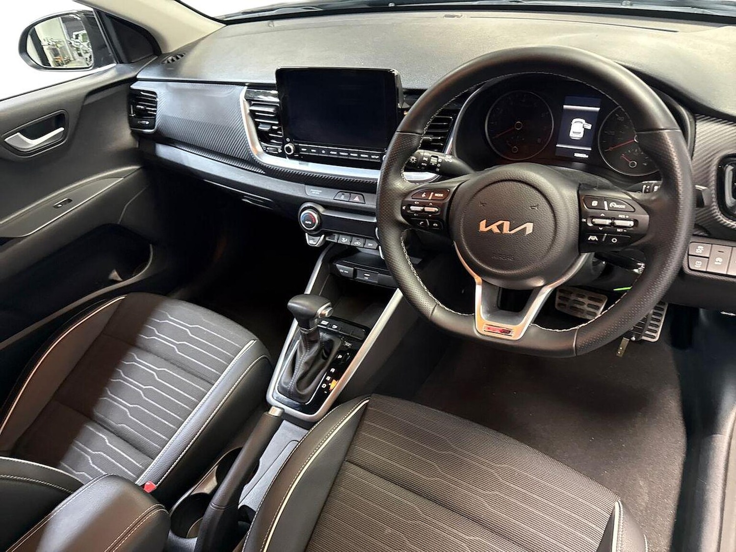 Used Kia Stonic 2021 for sale - 76383356: Photo 15