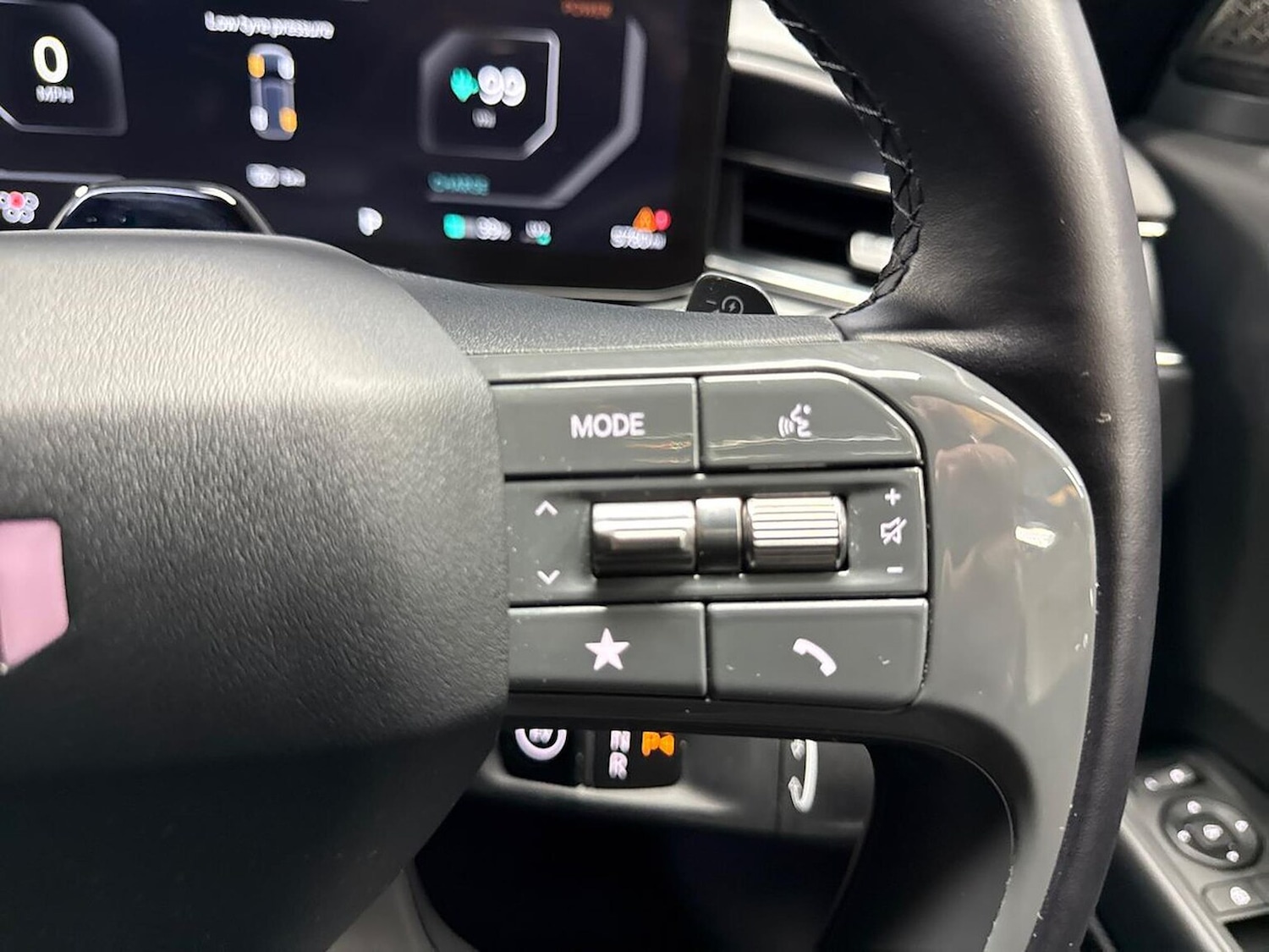 Used Kia EV9 2024 for sale - 76490658: Photo 25