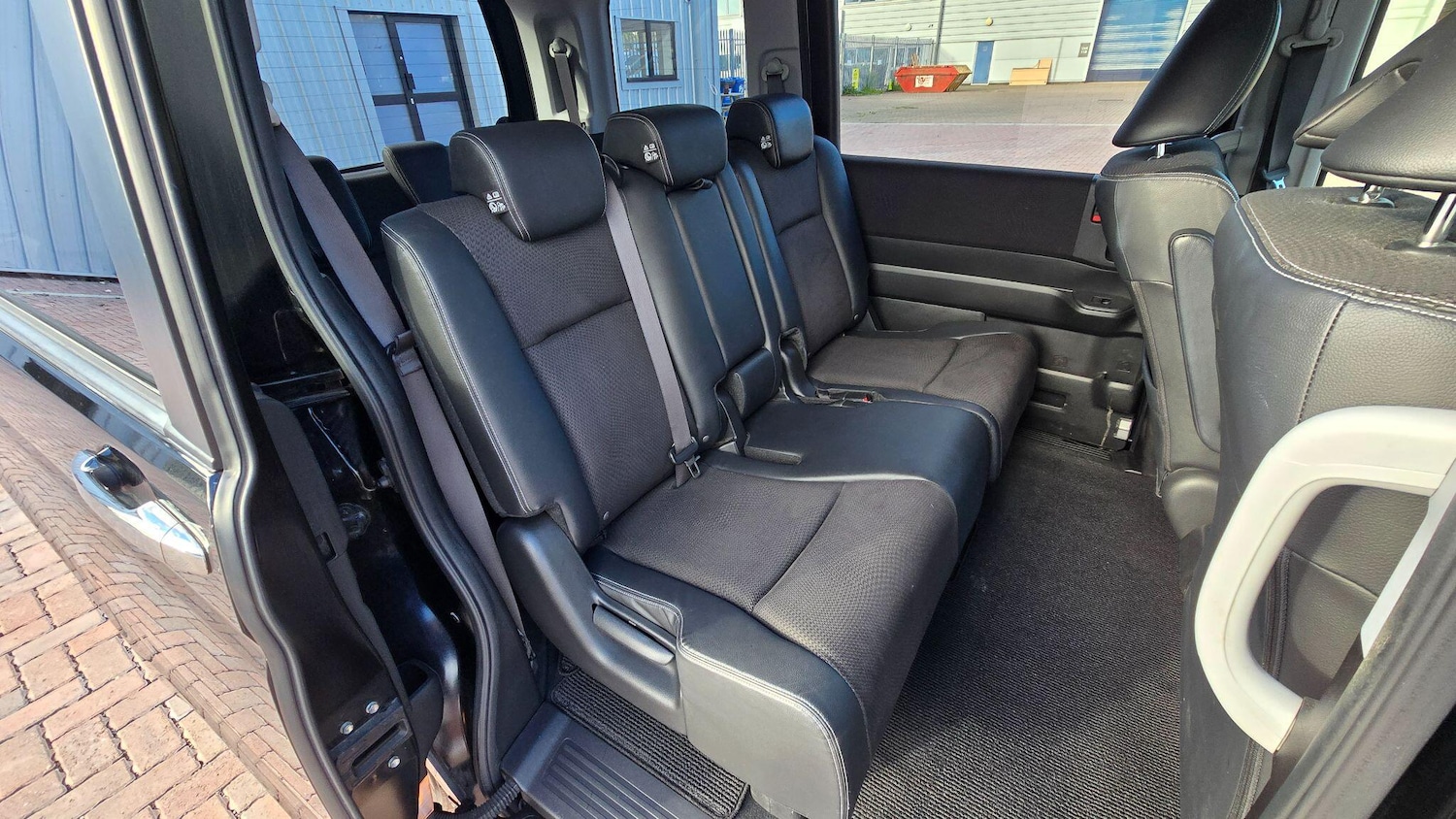 Used Honda Stepwagon 2025 for sale - 77131933: Photo 11