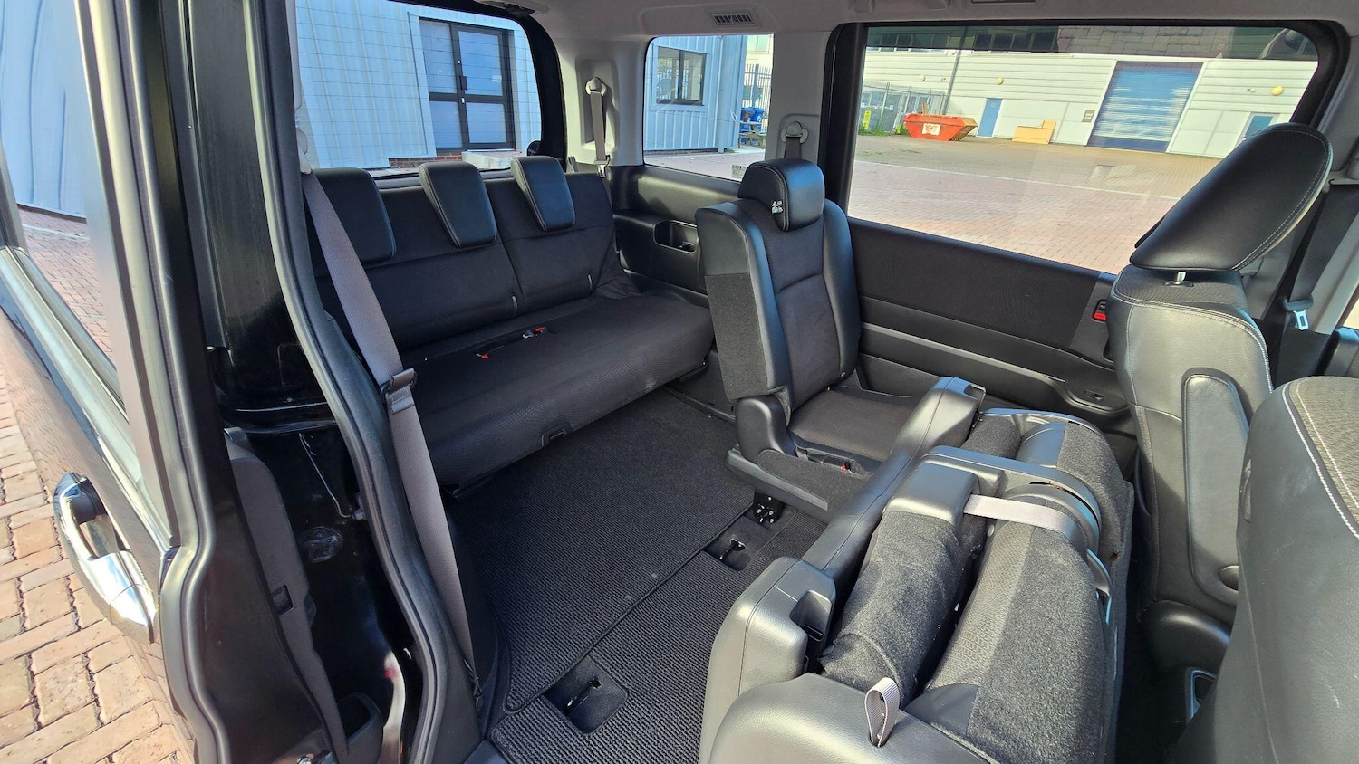 Used Honda Stepwagon 2025 for sale - 77131933: Photo 12