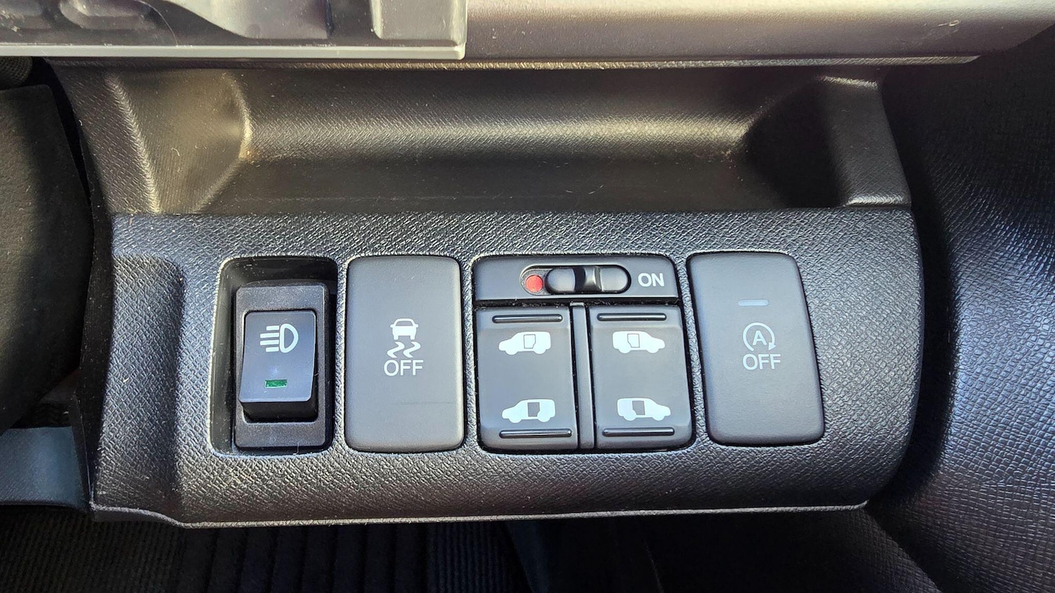 Used Honda Stepwagon 2025 for sale - 77131933: Photo 17